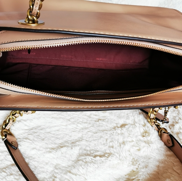 Parker Carryall - Picture 4 of 10